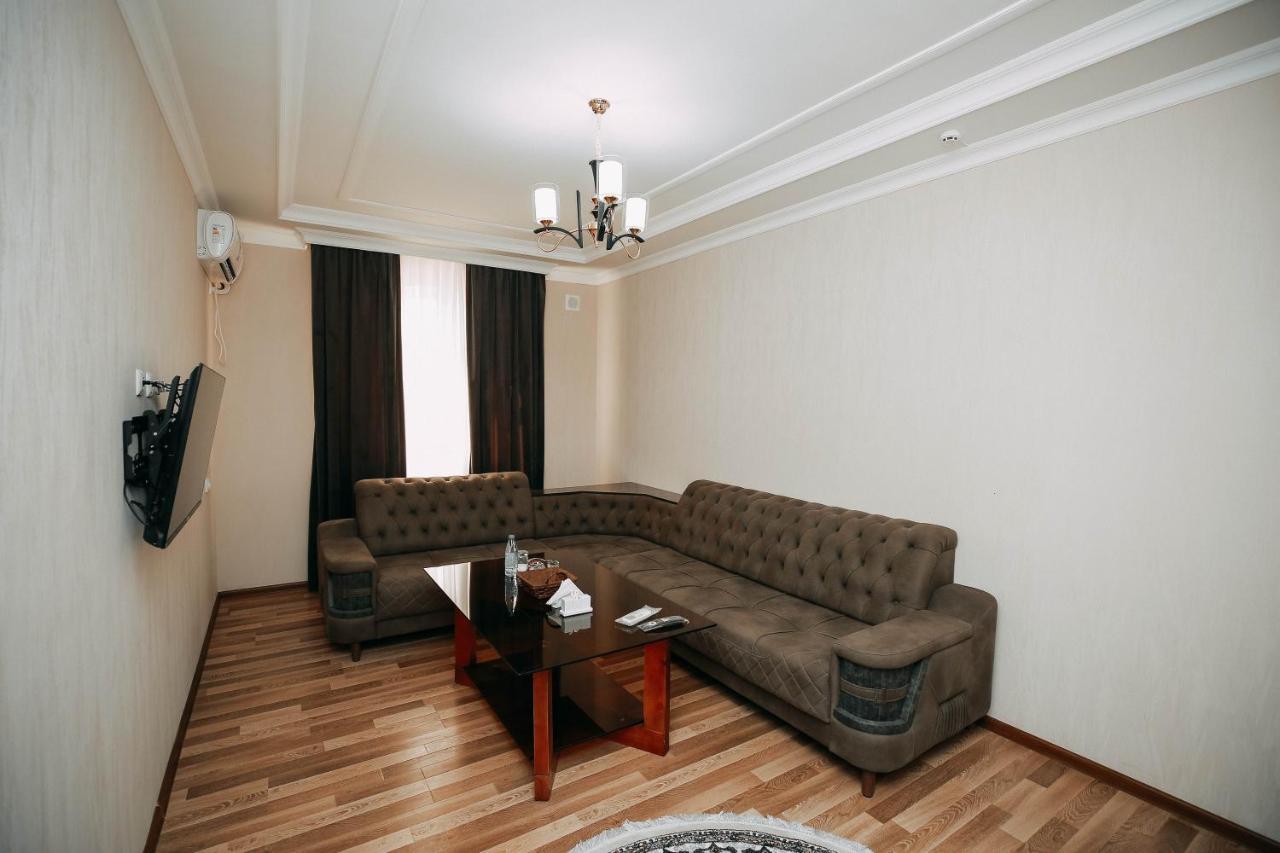Fayz Hotell Urgench Exteriör bild